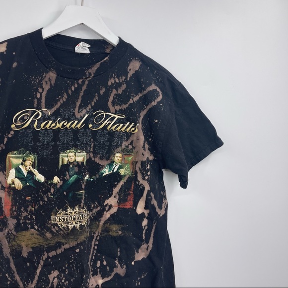 Rascal Flats Unstoppable Tour Reverse Dyed Bleach Splatter Graphic Tee Sz M - Picture 4 of 6
